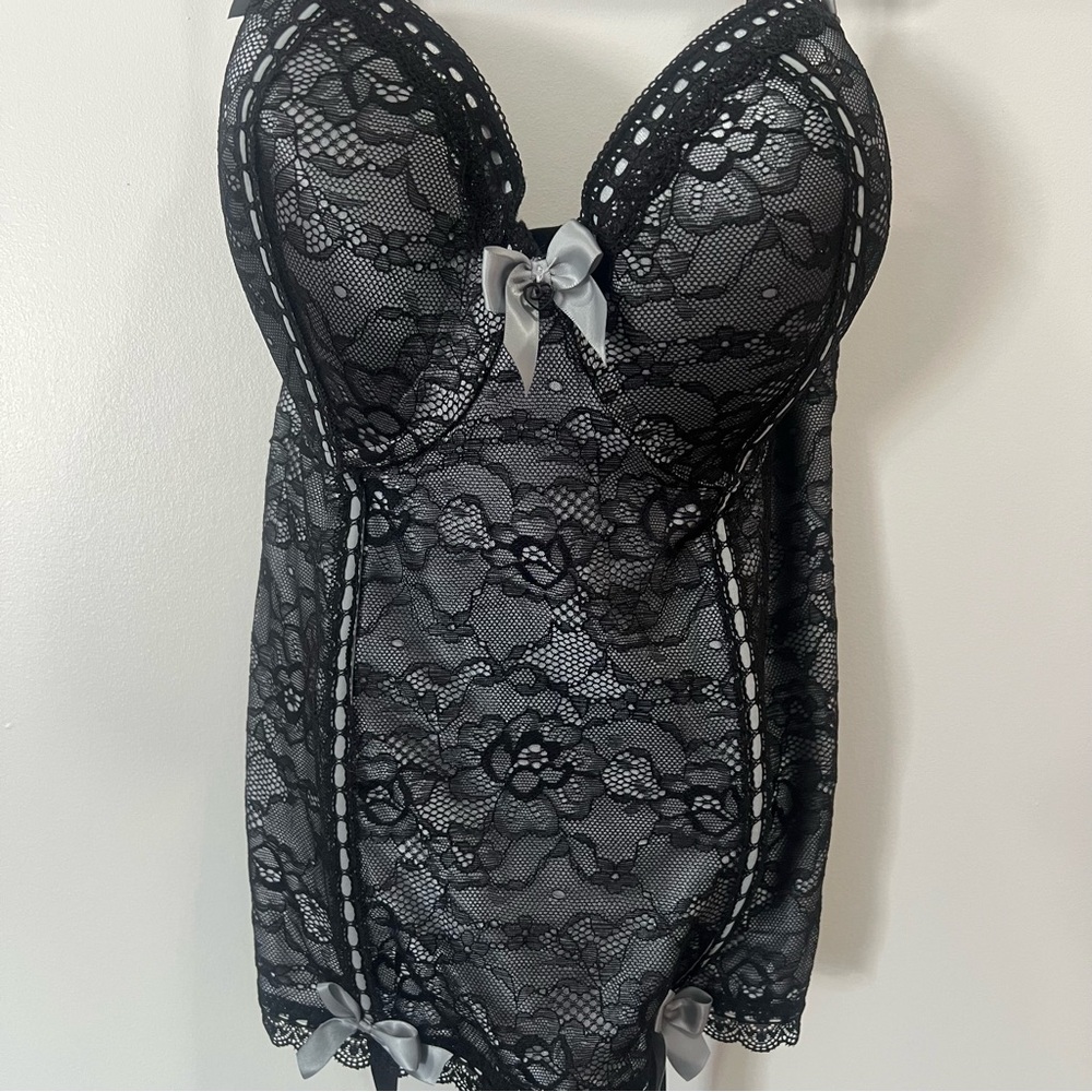 Love Honey Elegant Lingerie Black/grey Lace push up basque set size 3x/4x NWT